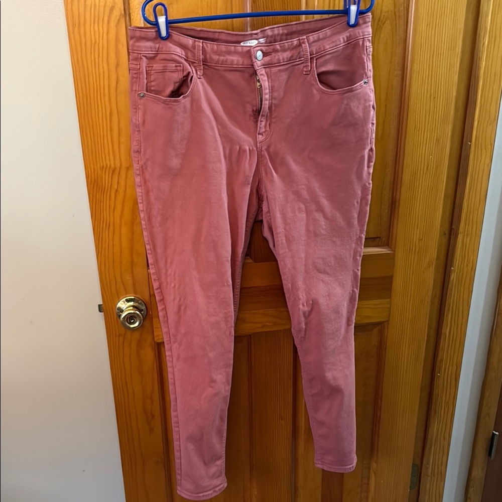 #88 - Old Navy Dusty Pink Ankle Cropped Jeans Slim Fit